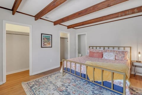 Eagle Creek Loft - Close to Shops Food GSU Apartment in Statesboro