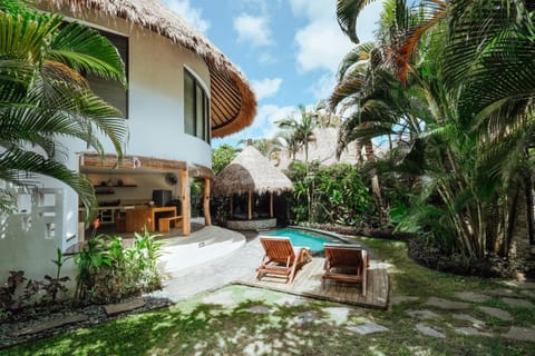 Property building, Garden view, Swimming pool