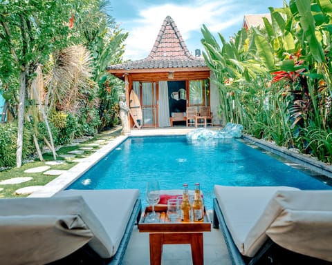 Pool view, Swimming pool