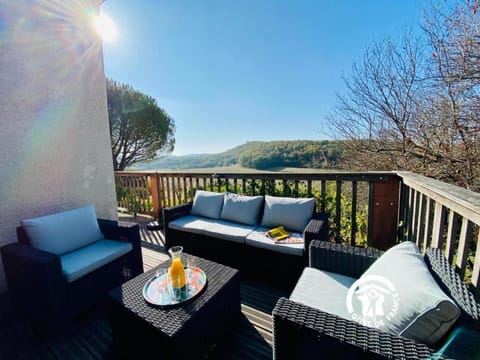 Patio, Natural landscape, View (from property/room), Balcony/Terrace, Mountain view