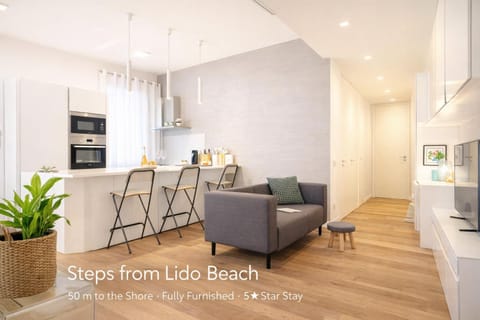 Kitchen or kitchenette, Living room, Dining area, pet friendly, stove