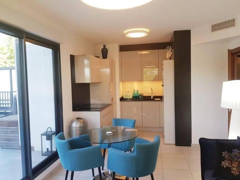 Appartement d'exception - Vue panoramique sur lac Apartment in Évian-les-Bains