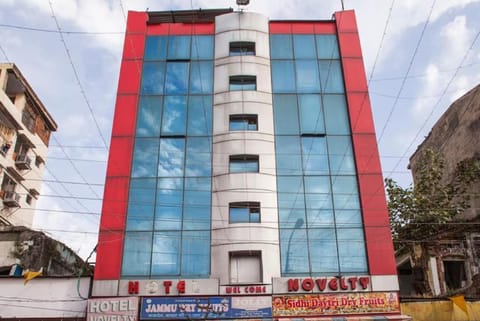 Property building, Facade/entrance