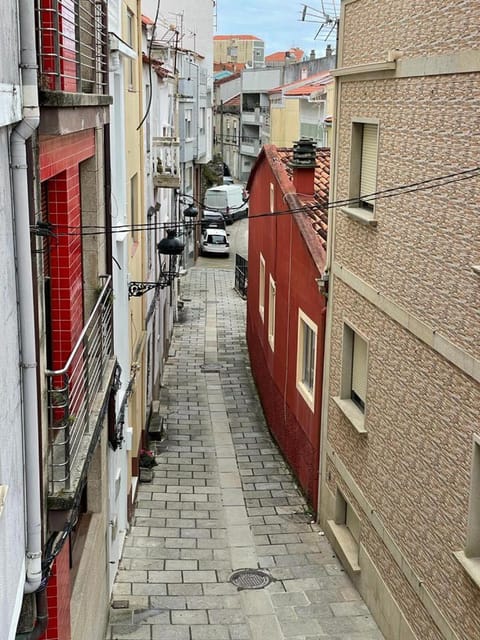 Neighbourhood, Street view