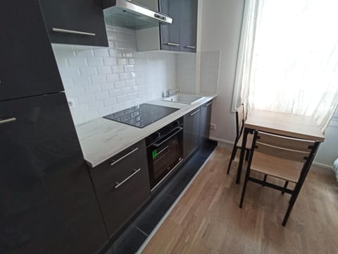 Studio cosy - Hypercentre - 20 min to Paris Apartment in Sartrouville