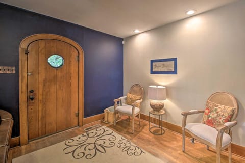 2 Mi to Central Ave Quaint Hot Springs Home! House in Hot Springs