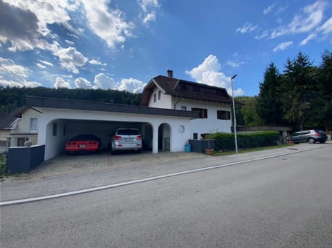 Natural landscape, Street view, Parking