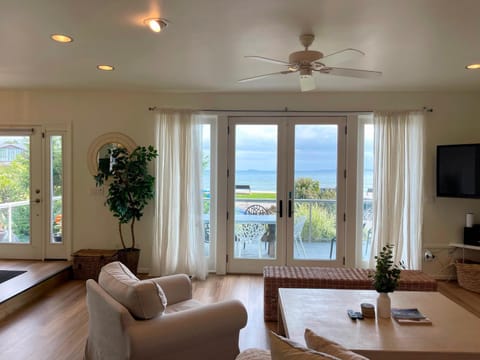 Living room, Seating area, Sea view