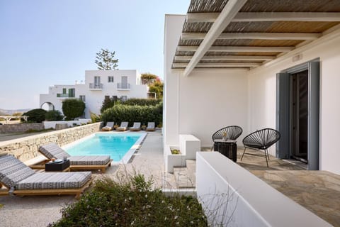 Day, Balcony/Terrace, Pool view, Inner courtyard view