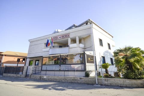 Property building, Facade/entrance, Property logo or sign