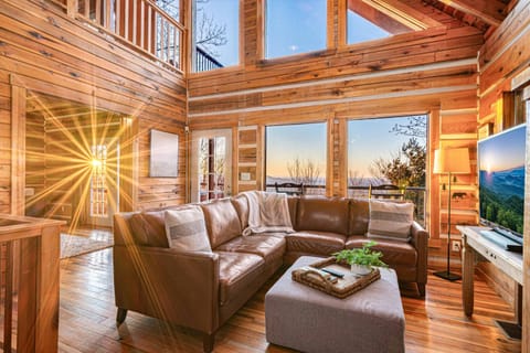 Communal lounge/ TV room, View (from property/room), Living room