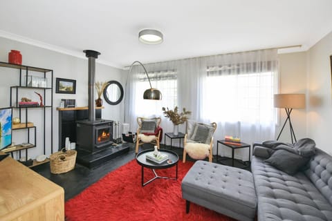 Living room, Seating area, flat iron