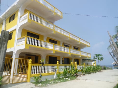 Property building, Facade/entrance, Decorative detail, Sea view