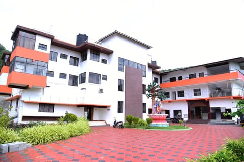 Property building, Day