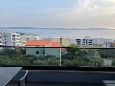 Day, Neighbourhood, Natural landscape, View (from property/room), Balcony/Terrace, City view, Sea view