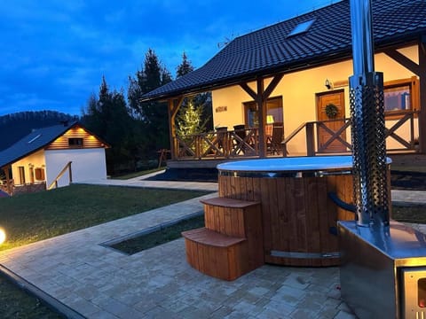 Hot Tub, Pool view