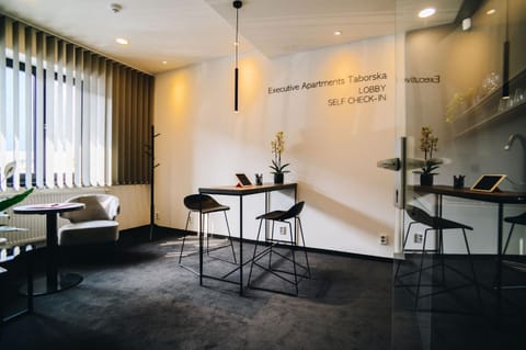 Lobby or reception, Seating area