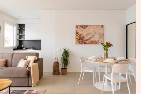 Living room, kitchen