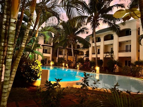 Pool view, Swimming pool