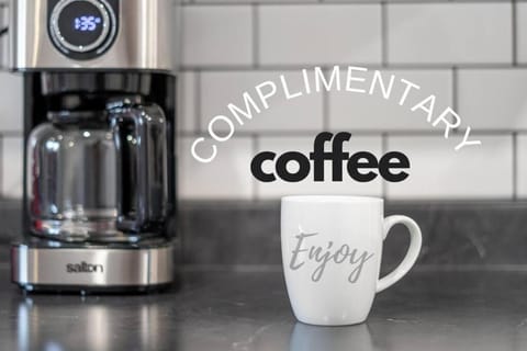 Modern & Private 1-Bedroom Apartment Apartment in Windsor