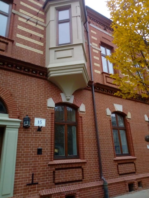 Property building, Facade/entrance