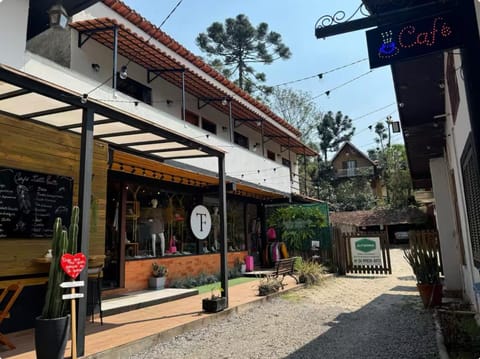 Property building, Location