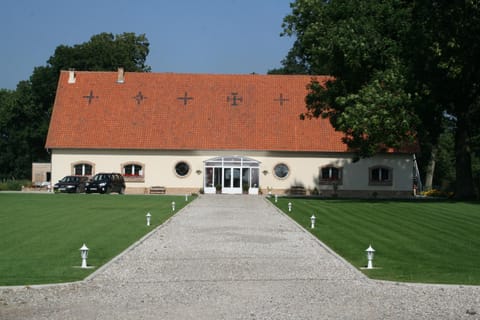 Property building, Parking