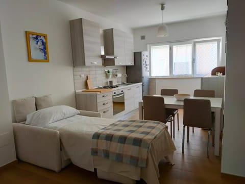 Villino Maria Pia, appartamento in villino in centro storico L'Aquila House in L'Aquila