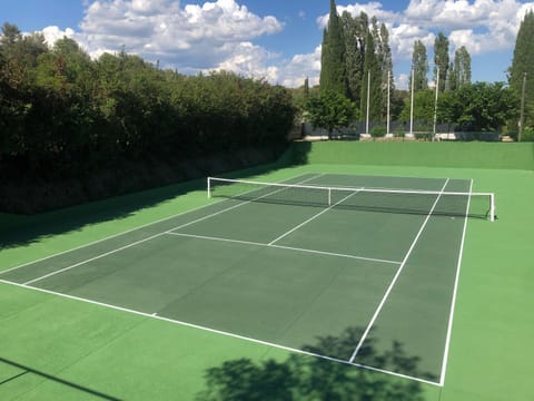 Tennis court