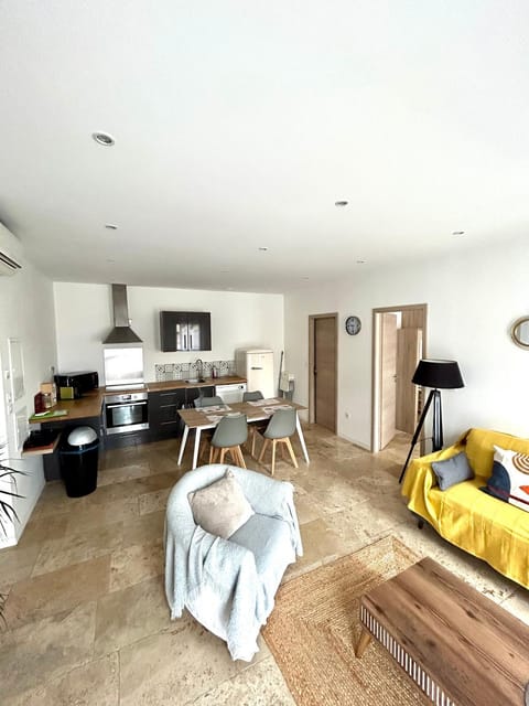 Appartement T3 dans maison neuve 7 couchages Apartment in La Seyne-sur-Mer