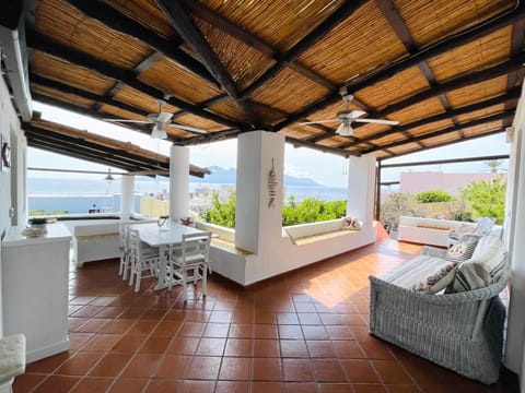 Patio, Patio, Natural landscape, View (from property/room), Balcony/Terrace, Living room, Seating area, Dining area, Sea view