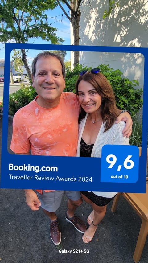 M&M's Maple Bay Mountain Guesthouse Apartment in Southern Gulf Islands