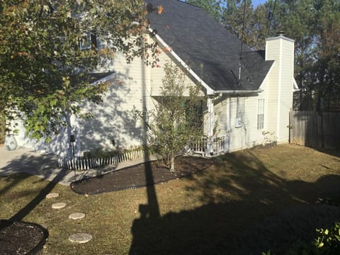 Captivating Home near Downtown ATL House in Conley