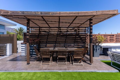 Montanha Villa - Camps Bay Villa in Camps Bay