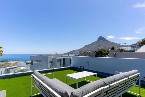 Montanha Villa - Camps Bay Villa in Camps Bay
