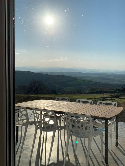 View (from property/room), Balcony/Terrace, Mountain view