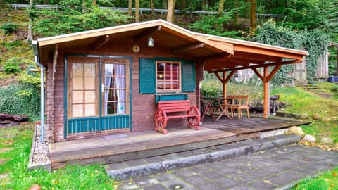 Kaiserbad-Ahlbeck-Rustikales-Holzhaus-Strandbude House in Heringsdorf
