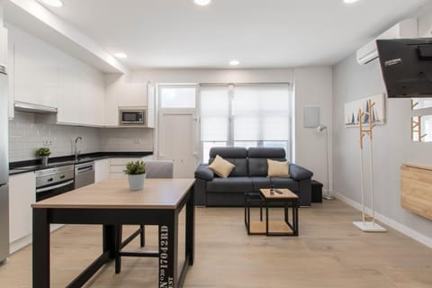 Living room, Communal kitchen