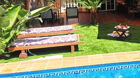 Garden, Swimming pool, Swimming pool