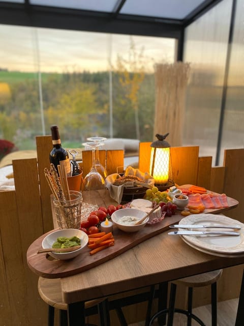 Cabane au style scandinave et son bain nordique Campground/
RV Resort in Wallonia, Belgium