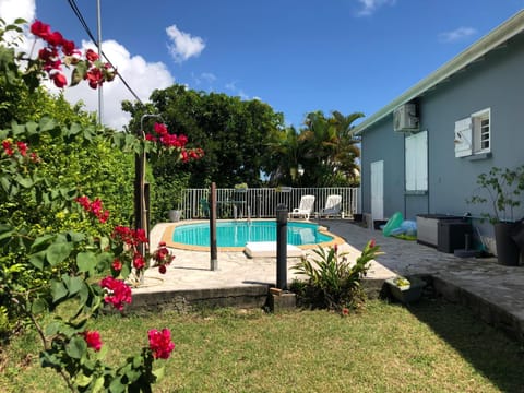 Garden, Swimming pool