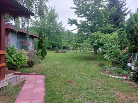 Vikendica Ahatovići 2 House in Sarajevo