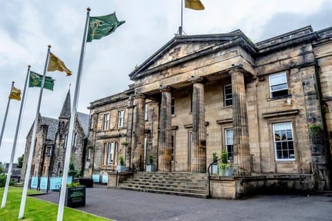 Property building, Balcony/Terrace