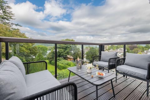 Day, Natural landscape, View (from property/room), Balcony/Terrace, Living room, Food and drinks, Seating area