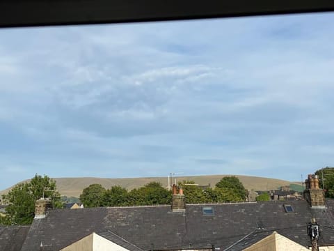 Cheerful and spacious 3 bed home in Clitheroe House in Clitheroe