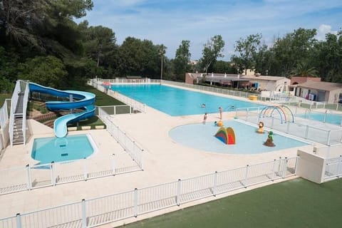 Aqua park, Swimming pool