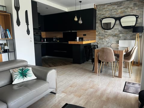 4P, Piscine, Tennis, Wifi, Proche Centre et Plages Apartment in Antibes