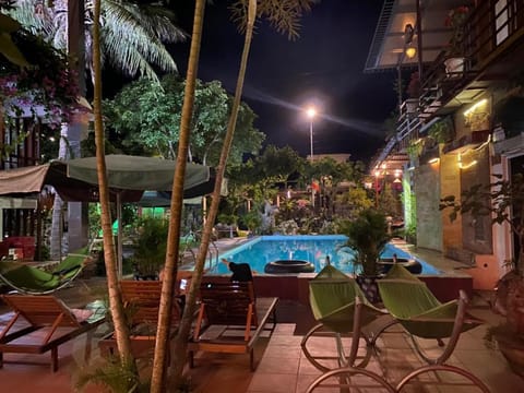 Property building, Swimming pool
