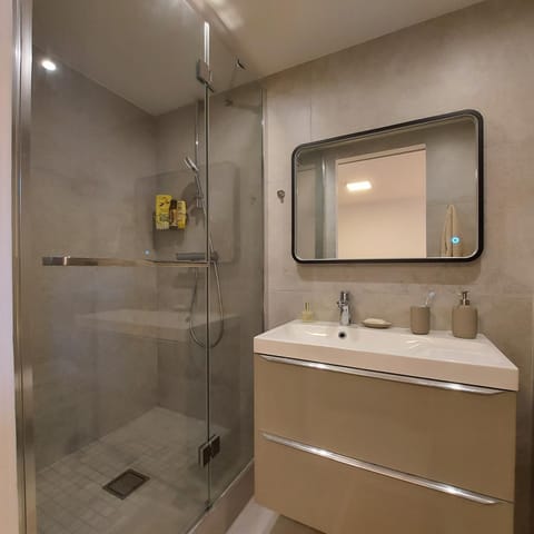 Appartement cosy vue mer Apartment in Grasse