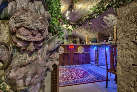 Property building, Lounge or bar